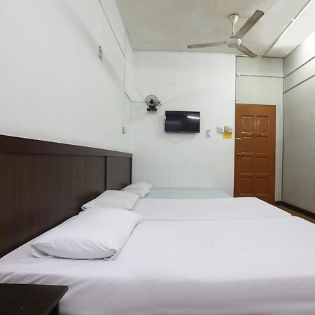 Oyo 89755 D&D Budget Inn Κότα Μπάρου Εξωτερικό φωτογραφία