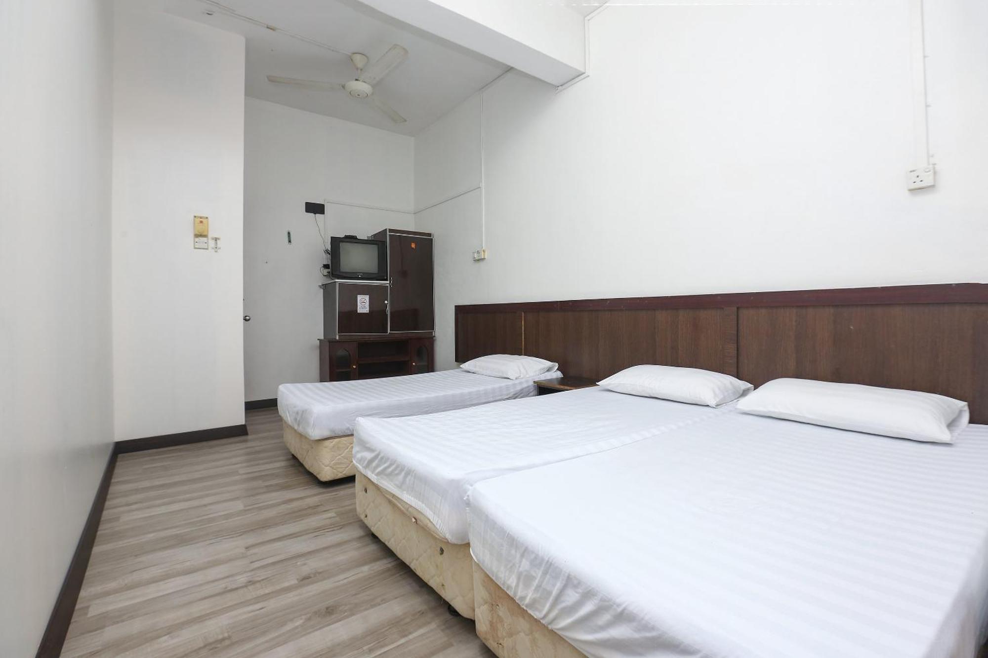 Oyo 89755 D&D Budget Inn Κότα Μπάρου Εξωτερικό φωτογραφία