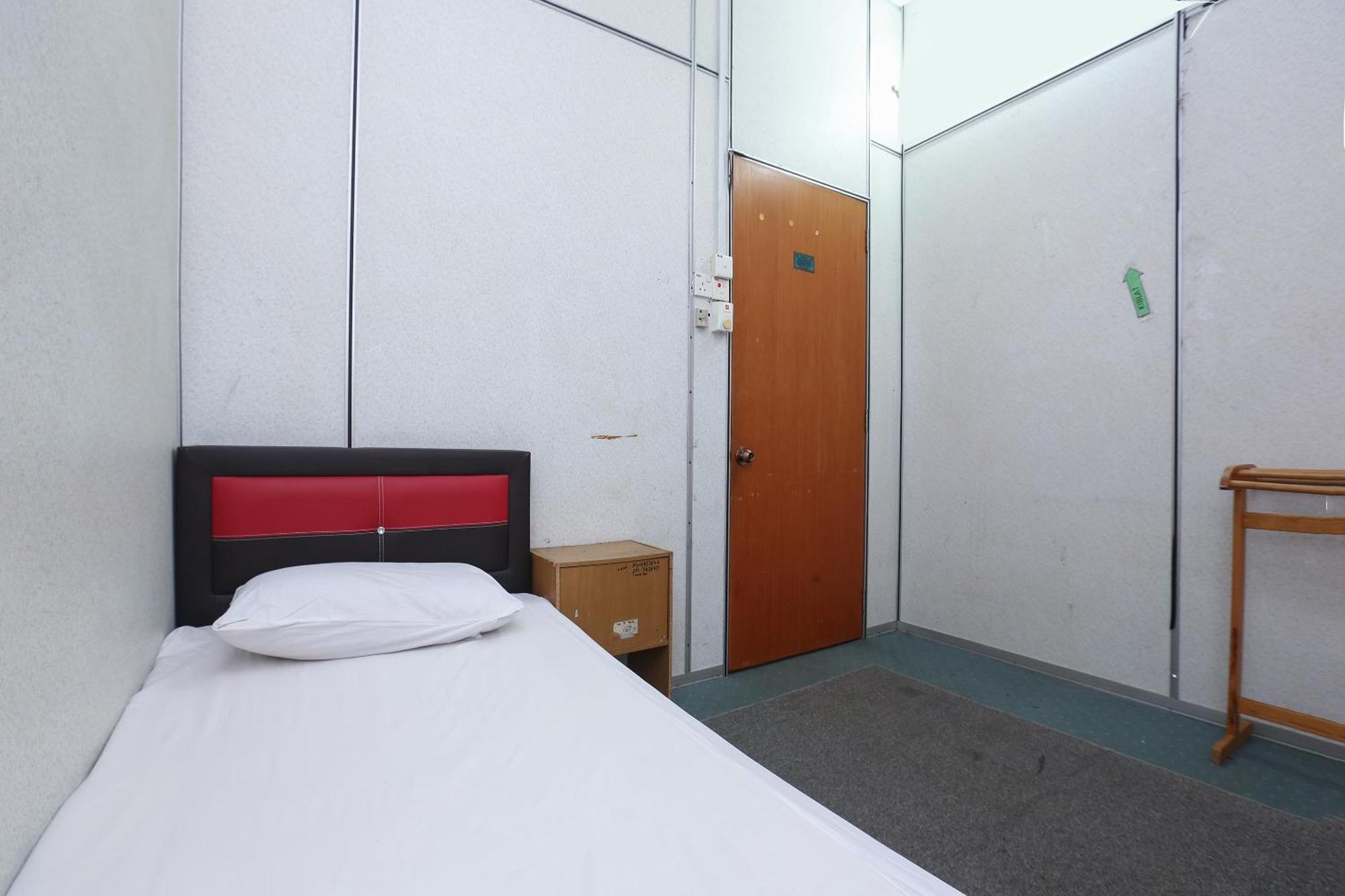 Oyo 89755 D&D Budget Inn Κότα Μπάρου Εξωτερικό φωτογραφία