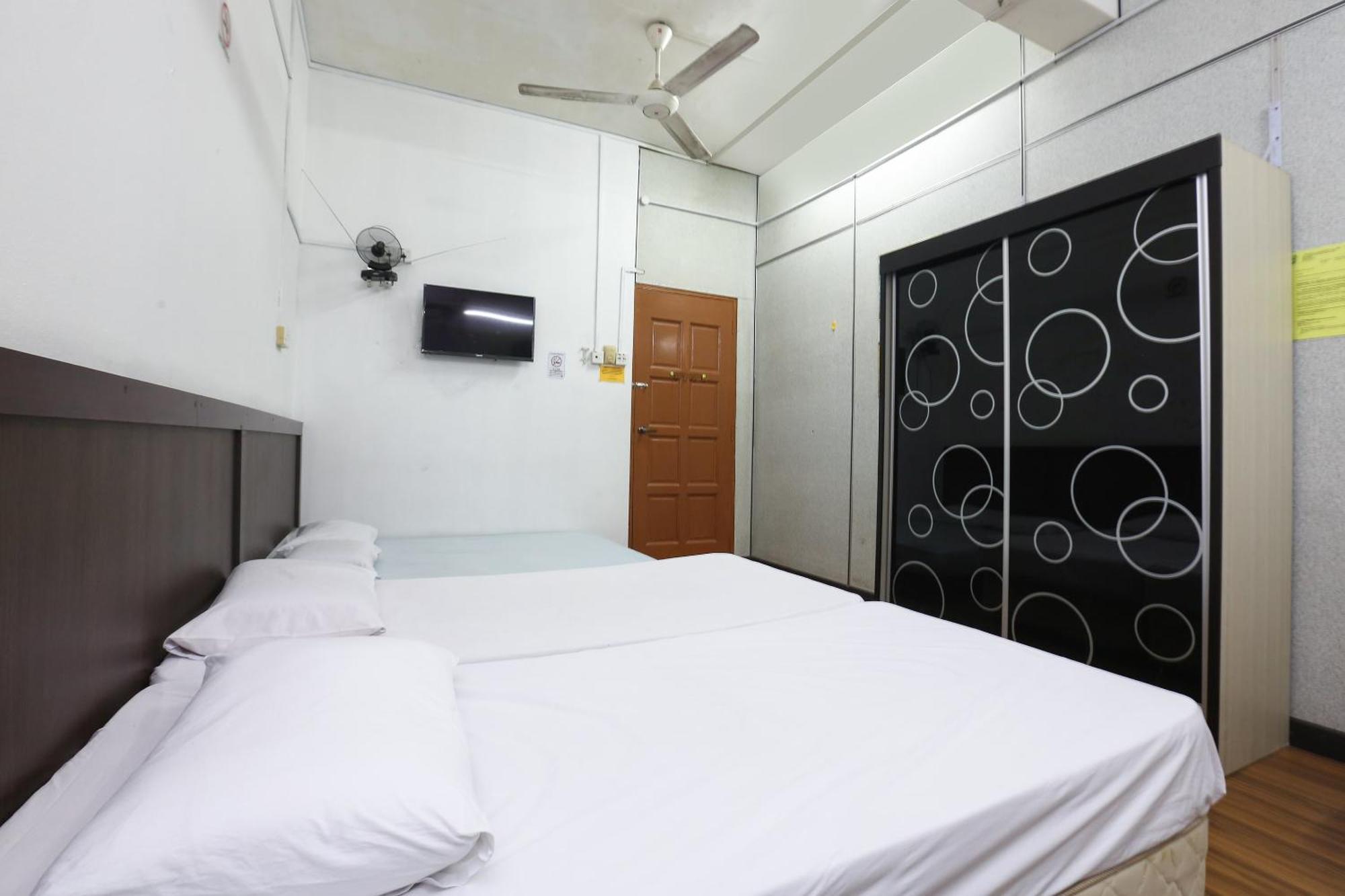 Oyo 89755 D&D Budget Inn Κότα Μπάρου Εξωτερικό φωτογραφία
