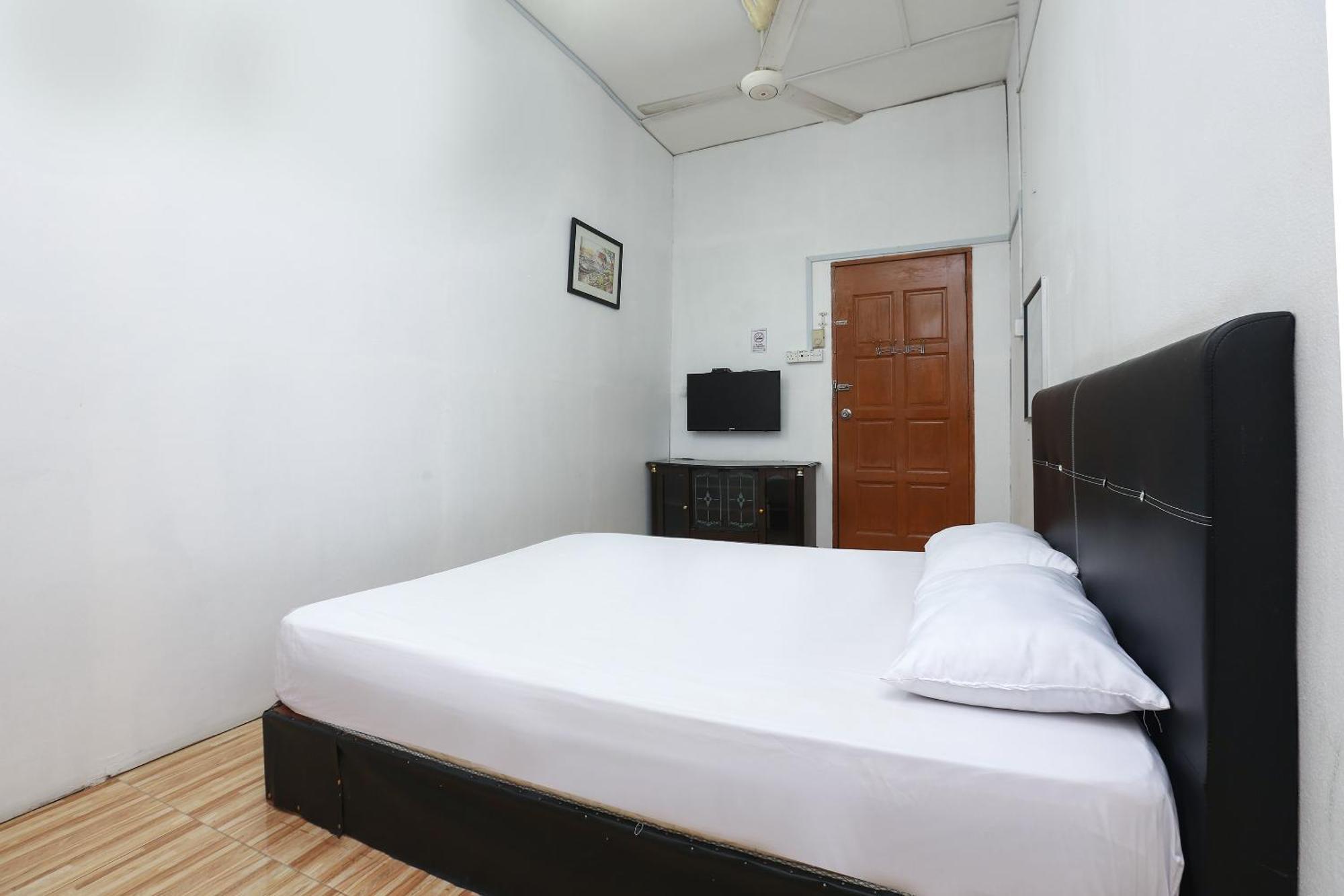Oyo 89755 D&D Budget Inn Κότα Μπάρου Εξωτερικό φωτογραφία
