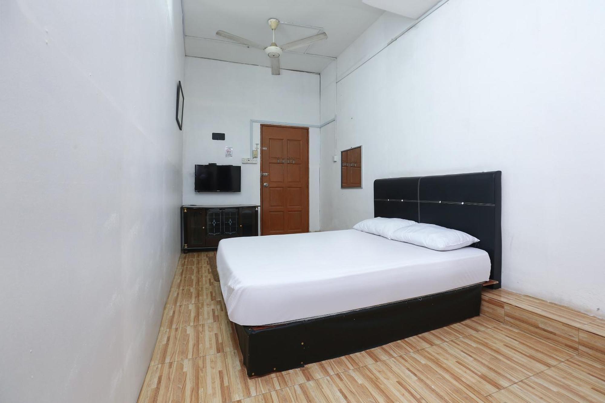 Oyo 89755 D&D Budget Inn Κότα Μπάρου Εξωτερικό φωτογραφία