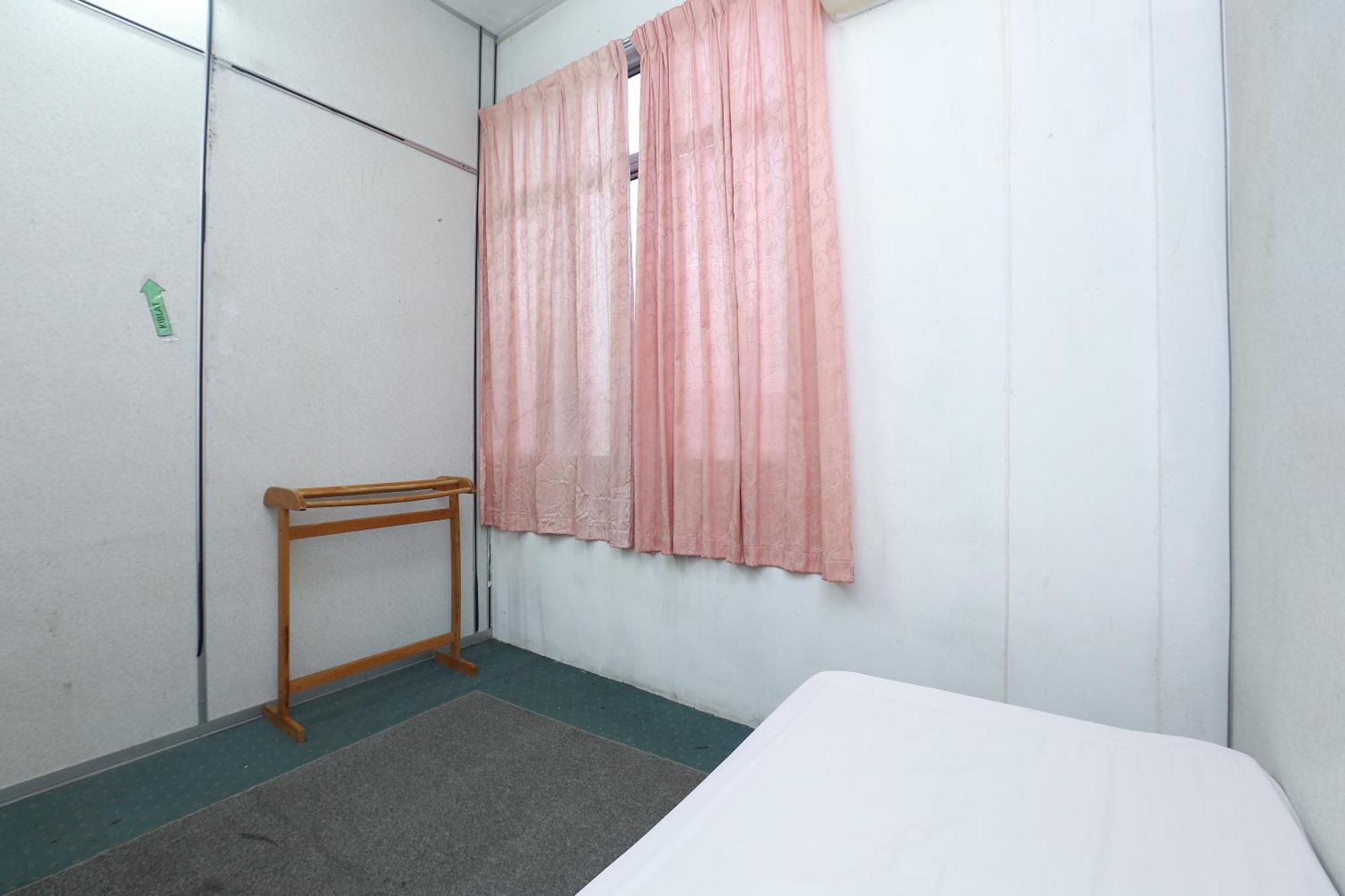 Oyo 89755 D&D Budget Inn Κότα Μπάρου Εξωτερικό φωτογραφία