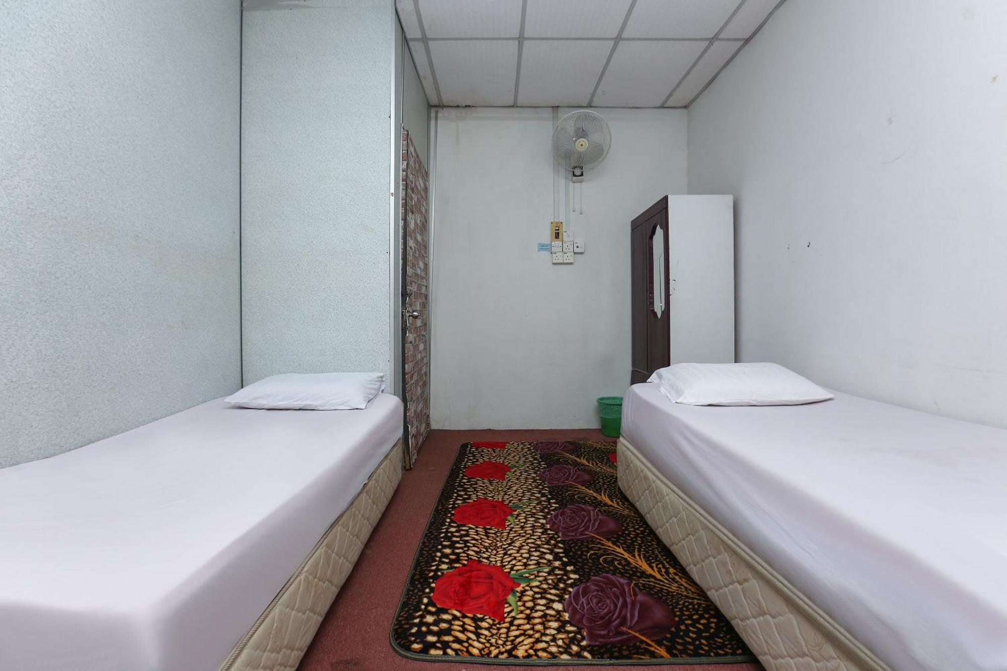 Oyo 89755 D&D Budget Inn Κότα Μπάρου Εξωτερικό φωτογραφία